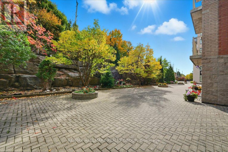 29023587/206-320-centrum-boulevard/bilberry-creekqueenswood-heights/ottawa/ontario/K1E3X9_23