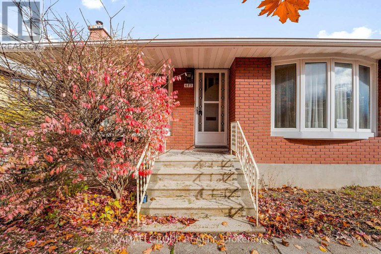 29087662/683-courtenay-avenue/laurentianview/ottawa/ontario/K2A3B8_5