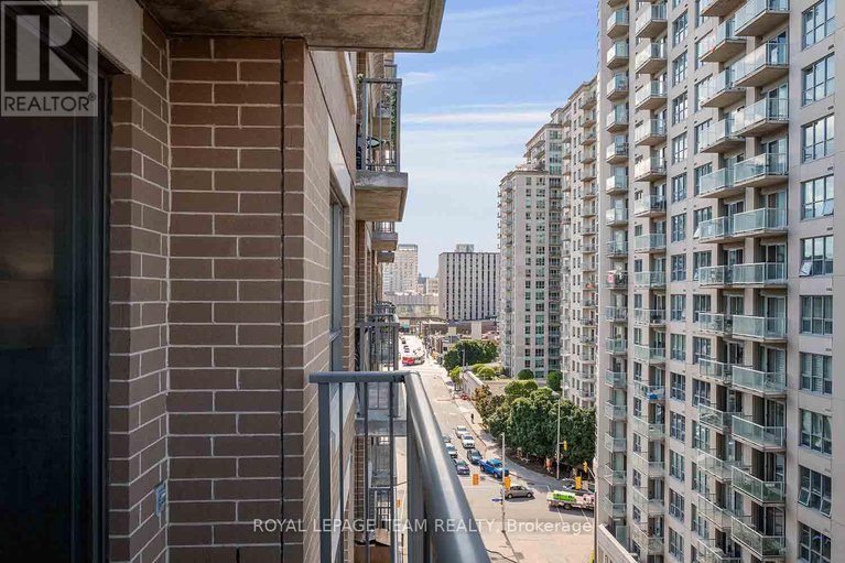 28774329/909-200-besserer-street/sandy-hill/ottawa/ontario/K1N0A7_32
