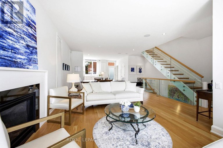 29635214/526-edison-avenue/mckellarhighland/ottawa/ontario/K2A3Y5_12