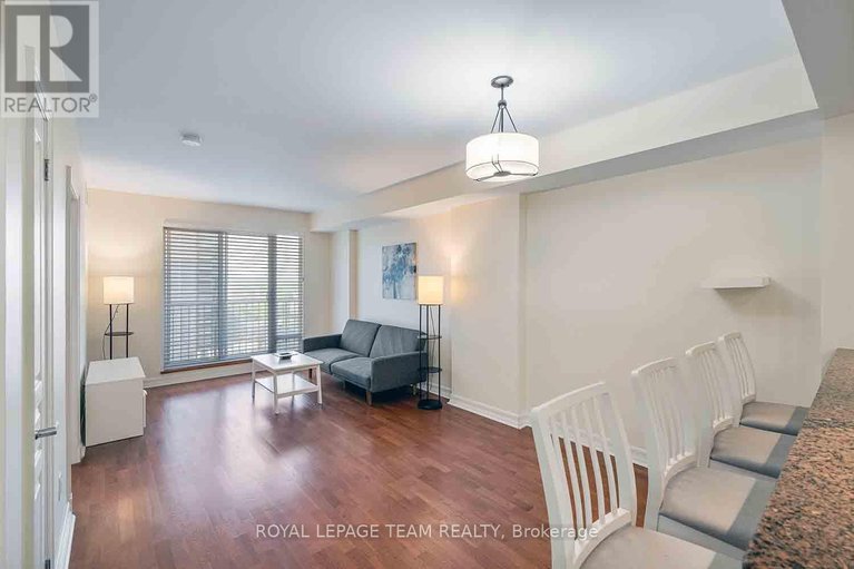 28774329/909-200-besserer-street/sandy-hill/ottawa/ontario/K1N0A7_13