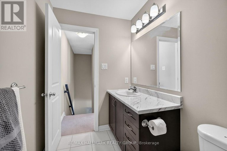 29080802/22-235-infusion-private/strandherd/ottawa/ontario/K2J5X2_26