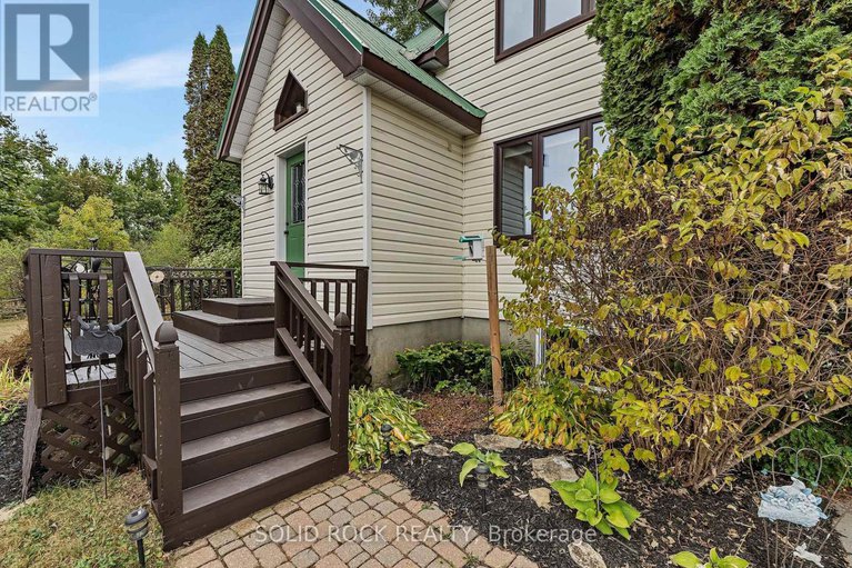 28914733/6800-dwyer-hill-road/rideau-twp-s-of-reg-rd-6-w-of-mccordick-rd/ottawa/ontario/K7A4S6_4