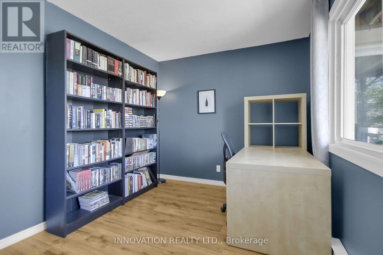 28376313/302-216-viewmount-drive/borden-farmstewart-farmcarleton-heightsparkwood-hills/ottawa/ontario/K2E7X4_20