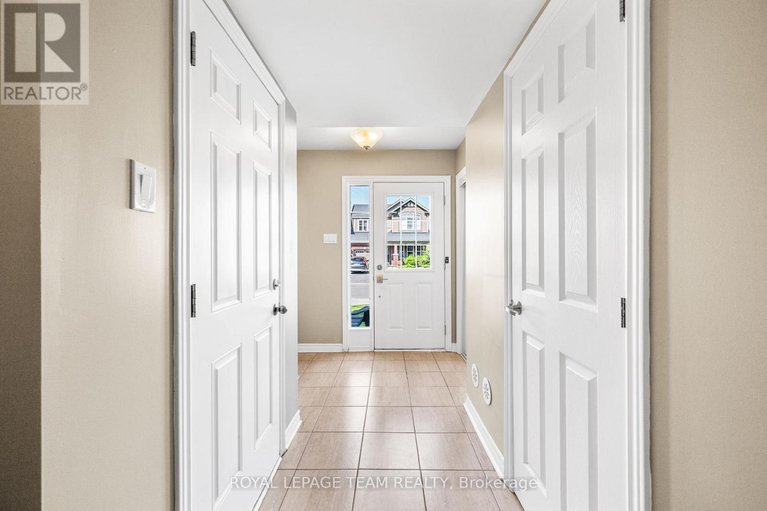28491802/116-pennant-avenue-e/half-moon-bay/ottawa/ontario/K2J5W6_3
