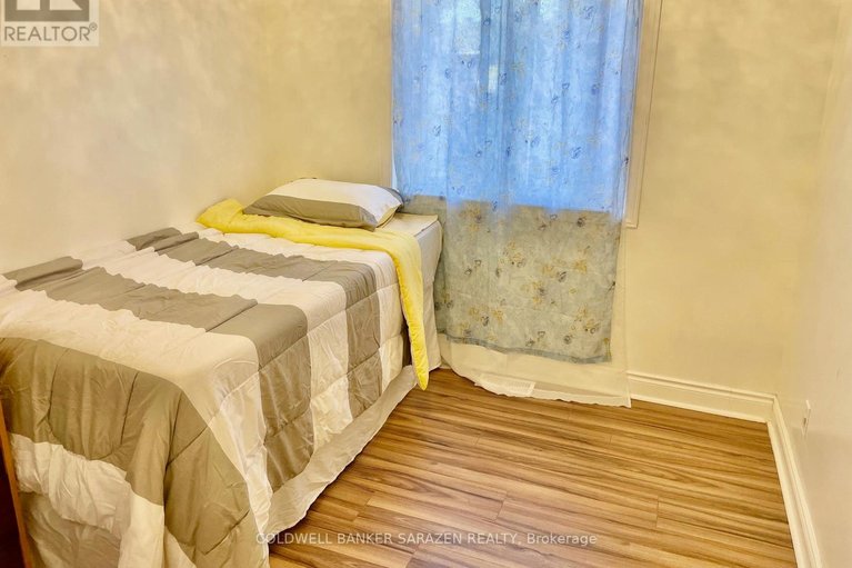 28921188/15-sturbridge-private/hunt-club-parkgreenboro/ottawa/ontario/K1T3J6_10