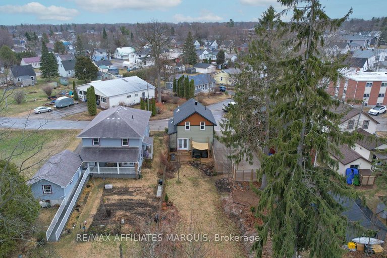 29607389/20-river-street/smiths-falls/smiths-falls/ontario/K7A3S2_45