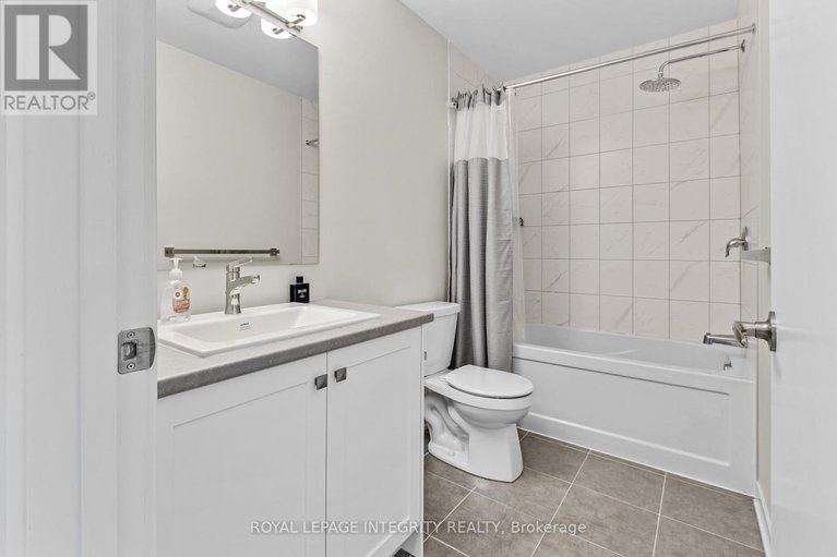 28884923/432-appalachian-circle/half-moon-bay/ottawa/ontario/K2J6X4_34