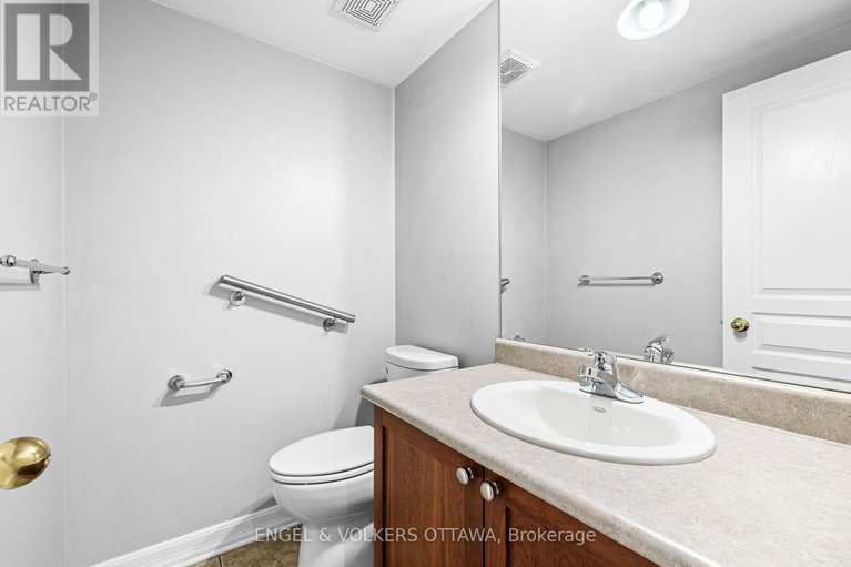 28329498/2368-virginia-drive/urbandale-acres/ottawa/ontario/K1H6S2_5