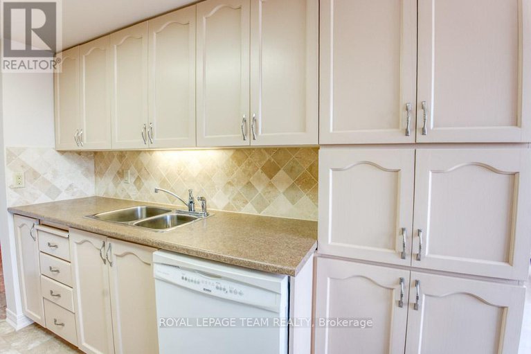 28822088/306-100-grant-carman-drive/borden-farmstewart-farmcarleton-heightsparkwood-hills/ottawa/ontario/K2E8B8_19