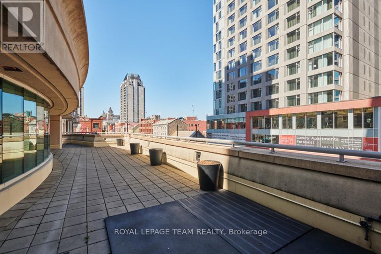 28257141/1704-234-rideau-street/sandy-hill/ottawa/ontario/K1N0A9_30