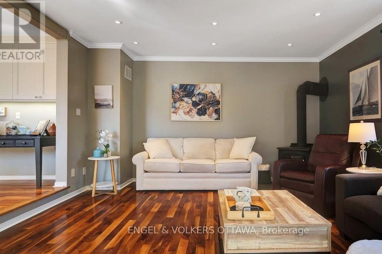 29581812/1263-randboro-crescent/navan/ottawa/ontario/K4B1K7_21