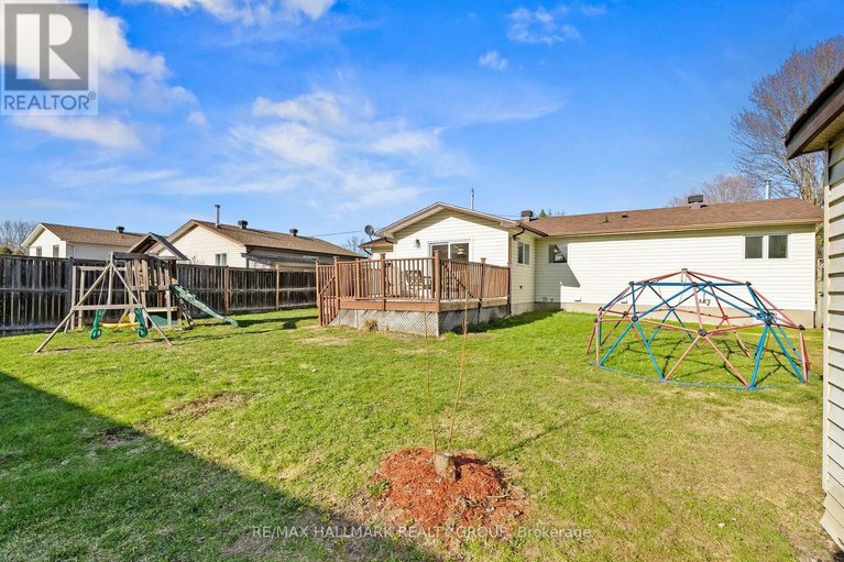 29670827/15-elm-avenue/village-of-russell/russell/ontario/K4R1B3_39