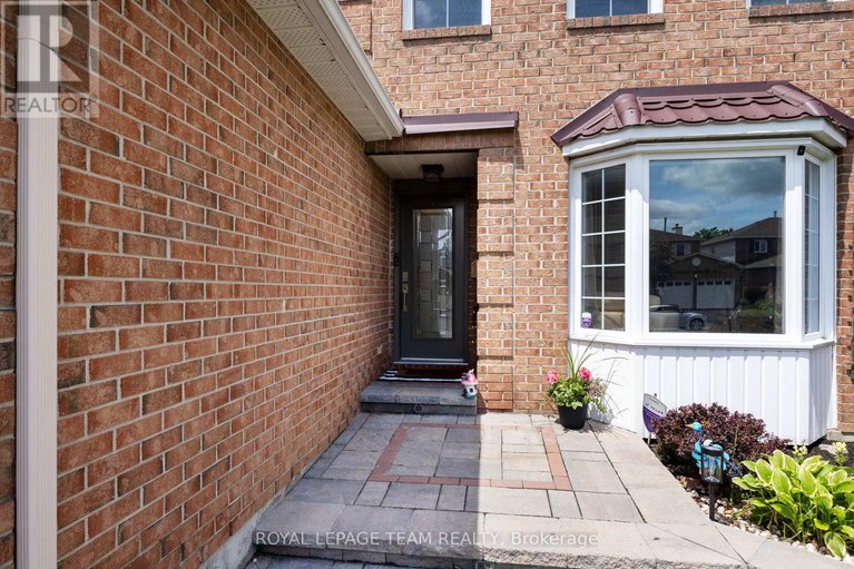 28401650/81-chickasaw-crescent/bridlewood/ottawa/ontario/K2M1M8_3