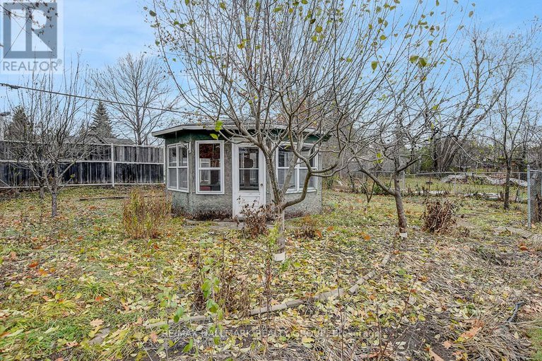 29145241/13-dunham-street/cardinal-heights/ottawa/ontario/K1J7L5_47