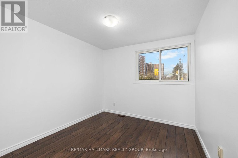 29173642/c-1458-heatherington-road/heron-gateindustrial-park/ottawa/ontario/K1V6S1_23