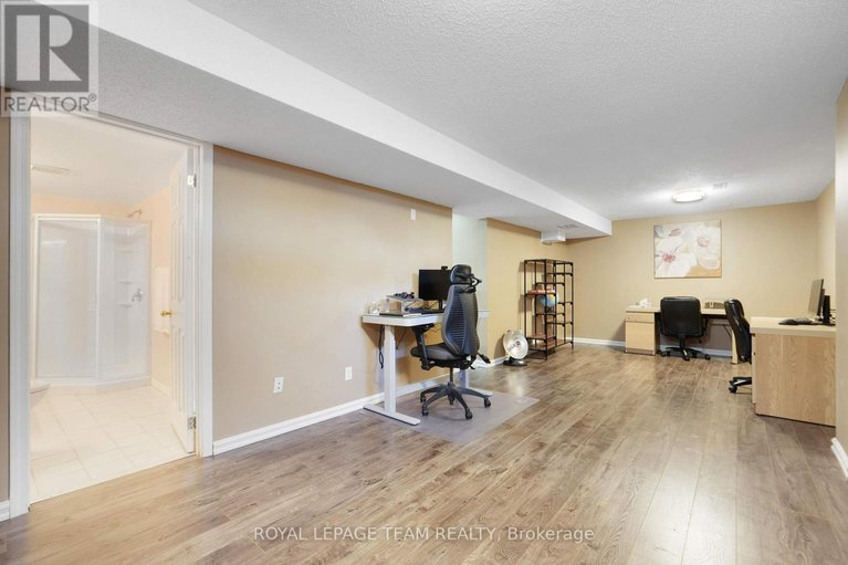 29650205/29-apple-creek-crescent/emerald-meadowstrailwest/ottawa/ontario/K2M2N3_34