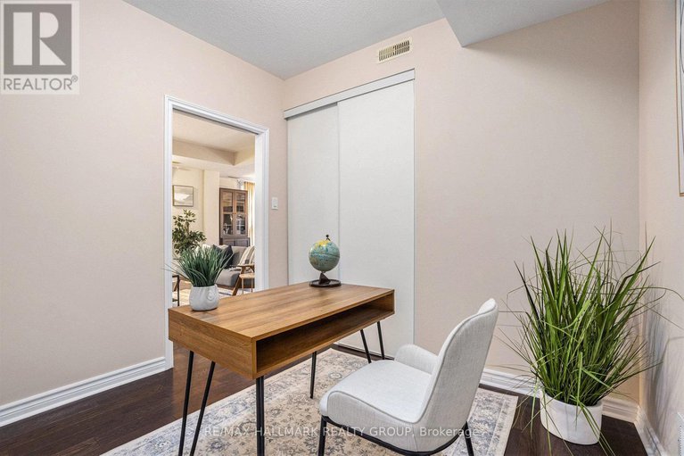 29027462/101-120-montblanc-private/convent-glen-north/ottawa/ontario/K1C0B1_23