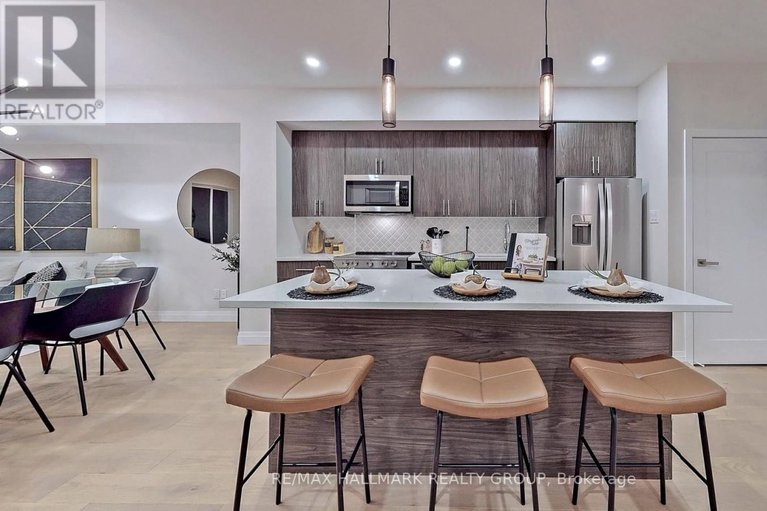 29280456/809-star-private/katimavik/ottawa/ontario/K2L1W2_7