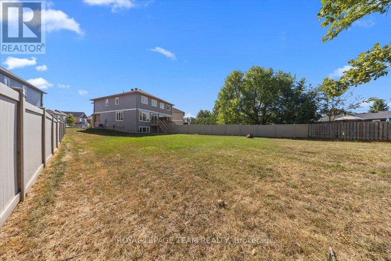 28774616/227-bert-hall-street/arnprior/arnprior/ontario/K7S0H1_46