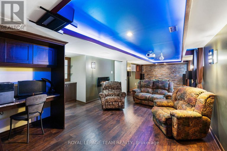 29269235/18-oakham-ridge-n/morgans-grantsouth-march/ottawa/ontario/K2K3B3_37