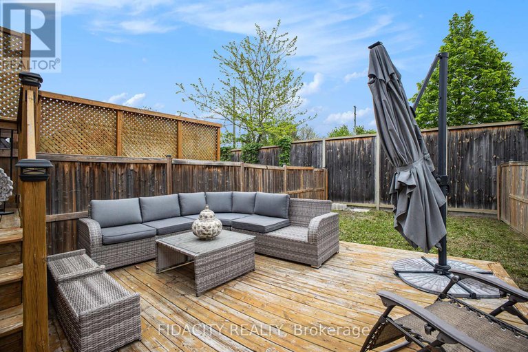 28418816/1493-carronbridge-circle/emerald-meadowstrailwest/ottawa/ontario/K2M0G7_22