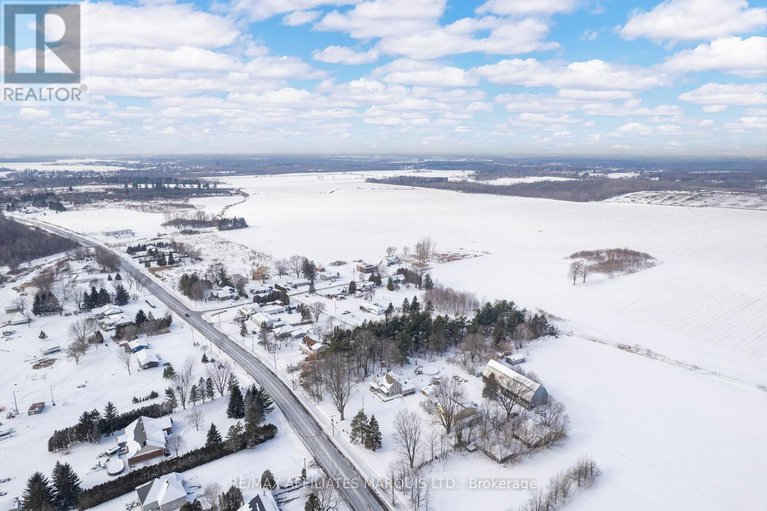 29341582/18645-county-2-road/south-glengarry-charlottenburgh-twp/south-glengarry/ontario/K6H5R5_44