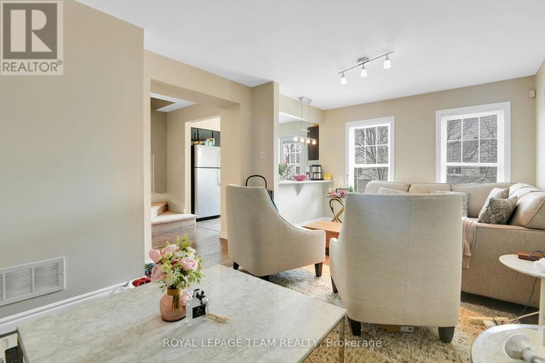 29636245/920-messor-crescent/stittsville-north/ottawa/ontario/K2S0P2_14