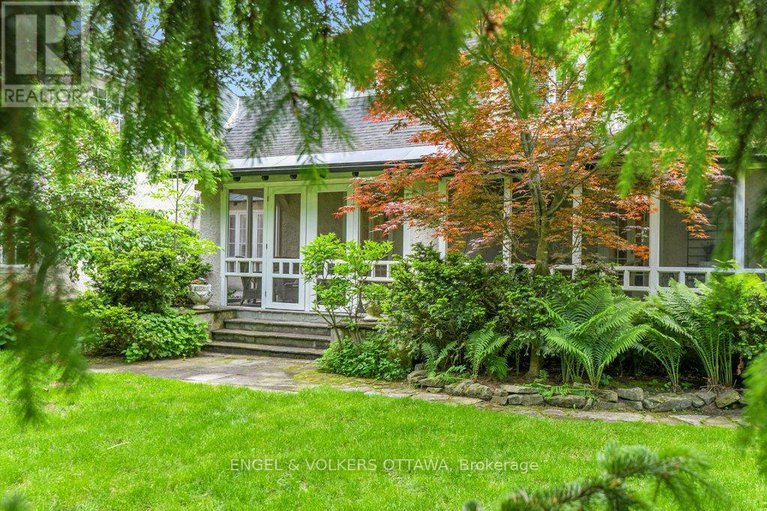 28532875/202-cloverdale-road/rockcliffe/ottawa/ontario/K1M0X2_47