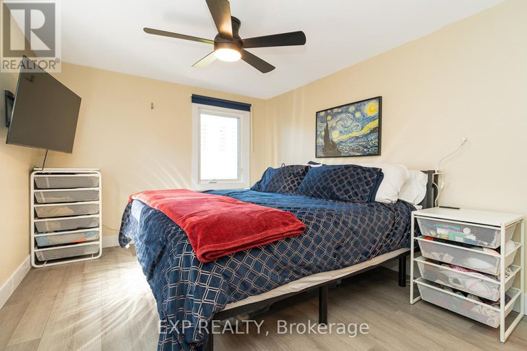 28952548/336-poulin-avenue/britannia/ottawa/ontario/K2B5T8_30