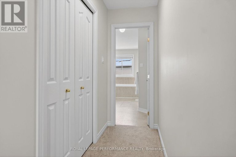 29164946/1910-schroeder-crescent/springridgeeast-village/ottawa/ontario/K4A4P8_29