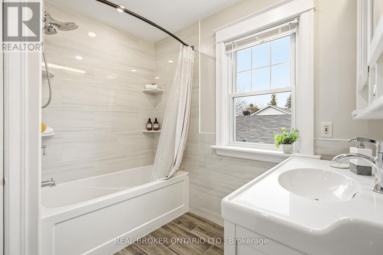 29601984/496-hartleigh-avenue/woodroffe/ottawa/ontario/K2B5J6_24