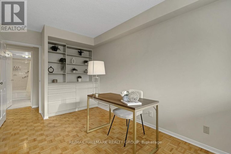 29425876/105-505-st-laurent-boulevard/viscount-alexander-park/ottawa/ontario/K1K3X4_30