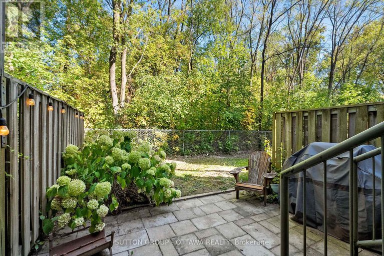 28952194/25-crispin-private/manor-park/ottawa/ontario/K1K2T7_38