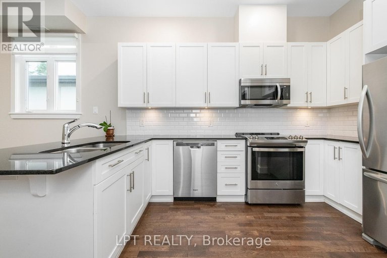 29175936/10-57-bergeron-private/chapel-hill/ottawa/ontario/K1C0C2_13