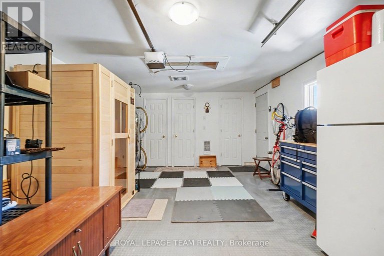 29641685/2149-dublin-avenue/bel-air-park/ottawa/ontario/K2C0X7_36