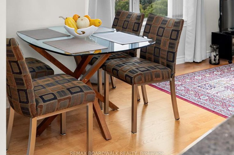 29282716/1004-314-central-park-drive/central-park/ottawa/ontario/K2C0R2_13