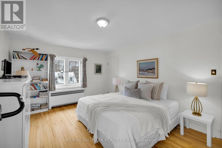 29609106/248-old-irving-place/civic-hospital/ottawa/ontario/K1Y2A1_16