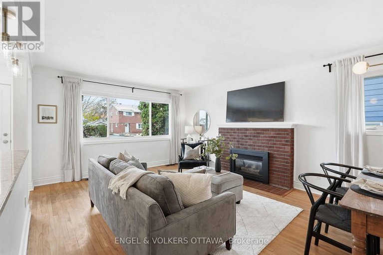 29105494/1260-henry-farm-drive/copeland-park/ottawa/ontario/K2C2E2_6