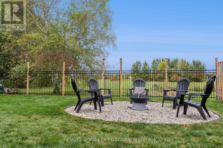28966658/161-des-pins-street/village-of-russell/russell/ontario/K4R0B9_49