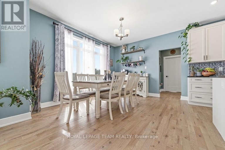 29486296/80-raymond-luhta-crescent/mcnabbraeside-twps/mcnabbraeside/ontario/K7S3G8_20