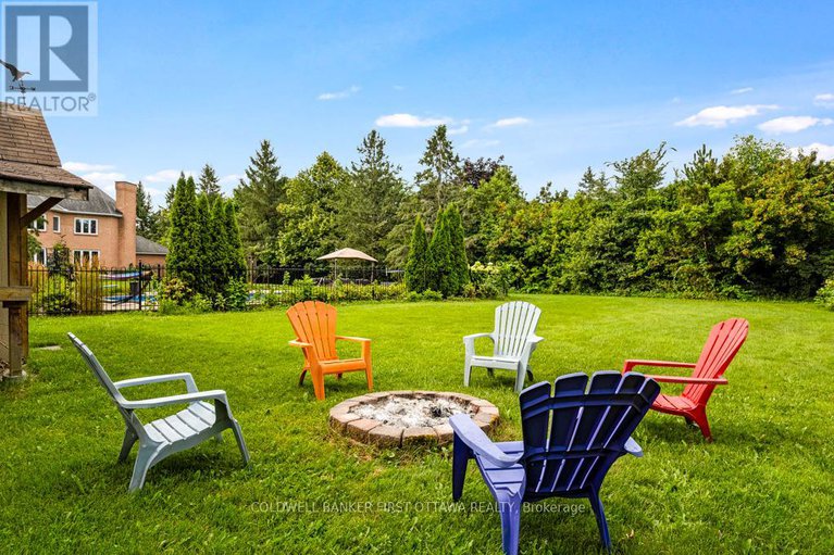 29114346/5525-pettapiece-crescent/manotick-village-manotick-estates/ottawa/ontario/K4M1C6_48