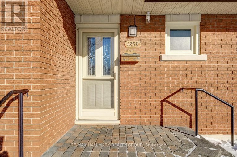 29307341/1259-placid-street/queensway-terrace-southridgeview/ottawa/ontario/K2C3A8_3