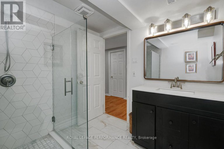 29150501/6164-ravine-way/hiawatha-parkconvent-glen/ottawa/ontario/K1C7E9_34