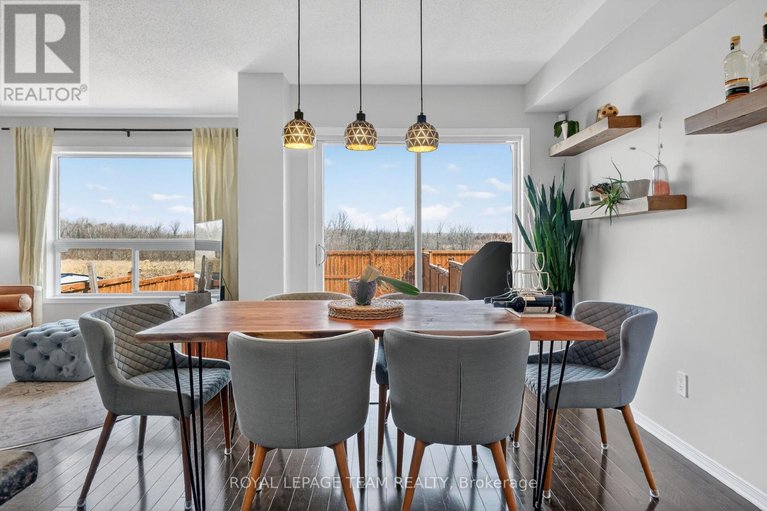 29615070/216-trail-side-circle/springridgeeast-village/ottawa/ontario/K4A5B5_12