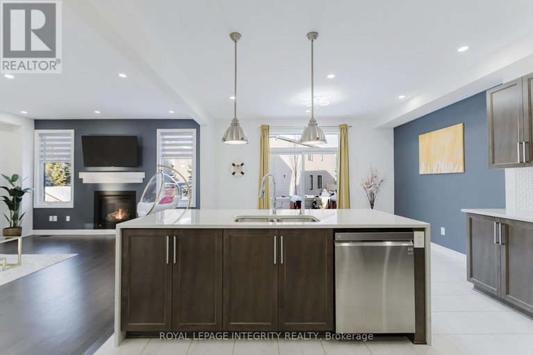 29273588/719-samantha-eastop-avenue/stittsville-north/ottawa/ontario/K2S2H8_12