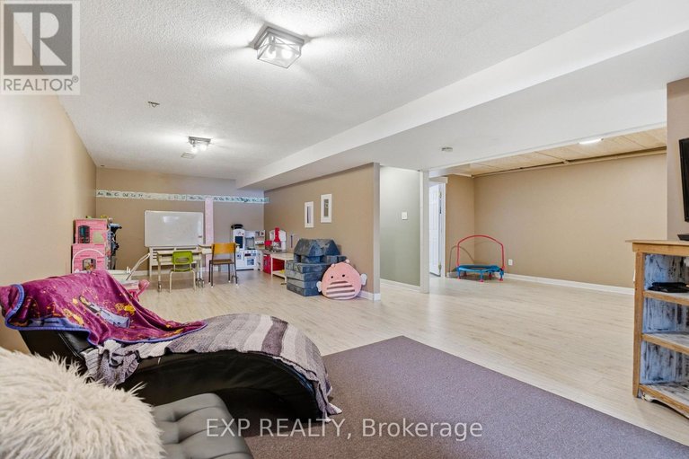 29437071/2174-lemery-street/clarencerockland-twp/clarence-rockland/ontario/K0A1E0_25