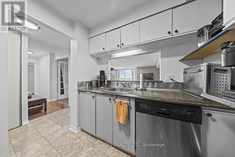28525665/613-80-sandcastle-drive/leslie-park/ottawa/ontario/K2H9E7_10
