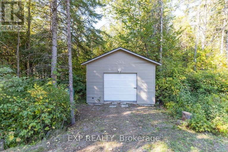 28879603/6719-deer-run-place/rideau-twp-s-of-reg-rd-6-w-of-mccordick-rd/ottawa/ontario/K0A2T0_45