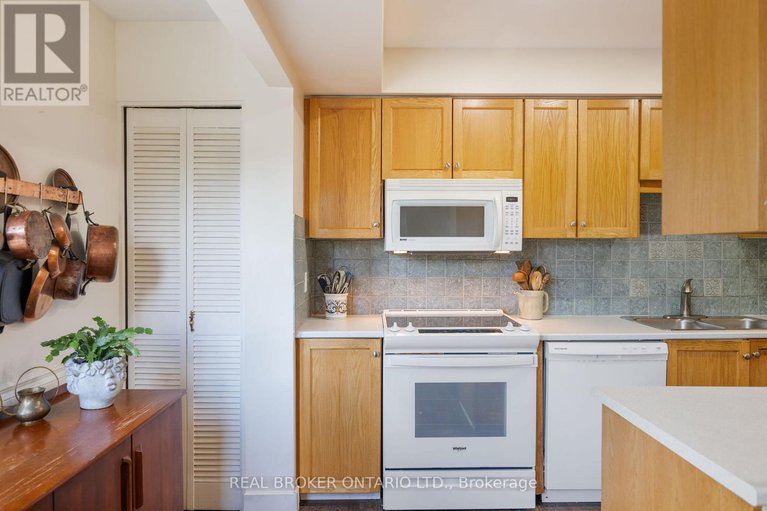 28141564/31-reaney-court/beaverbrook/ottawa/ontario/K2K1W7_13